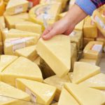 Некачественный и опасный сыр